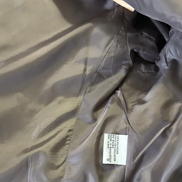 Le Suit Classic Gray Tailored Blazer | Structured Fit Elegant Workwear - Picture 10 of 14